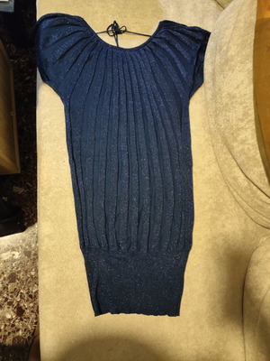 Fitted dress with rhinestones, short sleeve, size M/L, used
