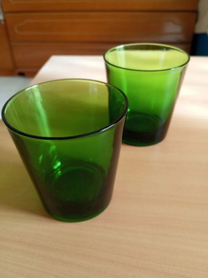 Green drinking glasses from the 1970s, set of 2, new