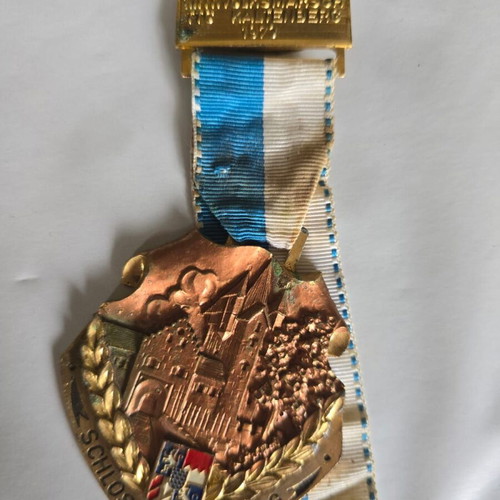 Vintage German Wandertag medal collection like new