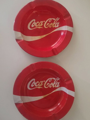 Τασσάκια Coca Cola μεταχειρισμένα, πακέτο 2 τεμαχίων