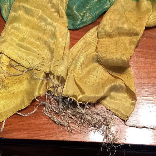 Scarf two colors with fringe