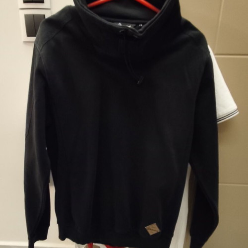 Admiral sweatshirt size M like new, black
