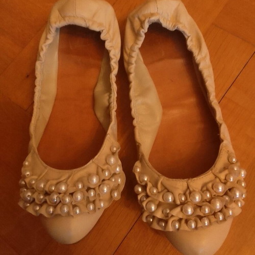 Leather ballerina shoes used, size 37, with beige pearls