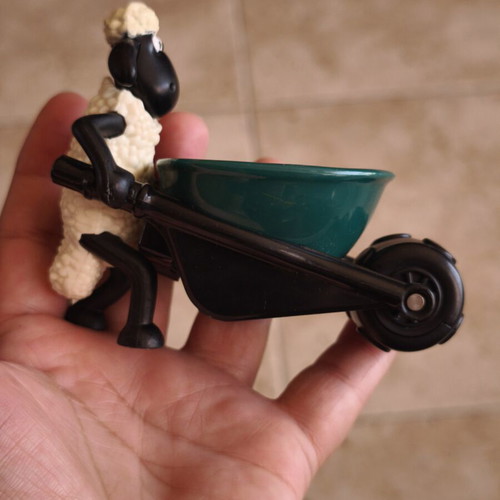Shaun the Sheep collectible figure 2013, like new