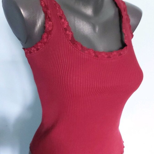 Enerjie Bordeaux Lace Tank Top vintage, like new
