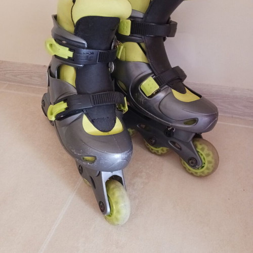 Adjustable inline roller skates size 35-38