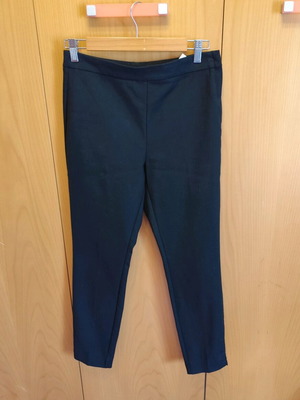 Μαύρο παντελόνι τύπου γραφείου Stradivarius μέγεθος M σαν καινούργιο