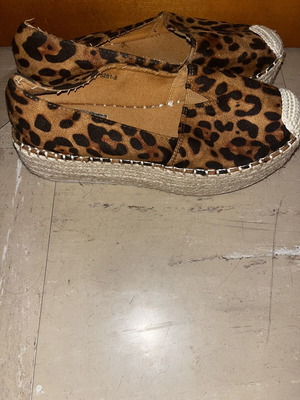 Espadrilles used, size 38, leopard print
