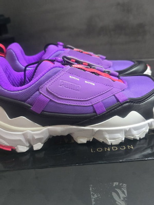 Puma Trailfox Overland Women Sneakers new, size 42, purple