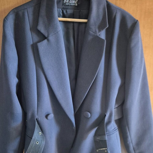 Vintage gray jacket with belt On Line like new, size 3