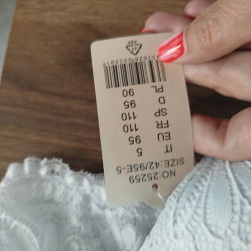 Lingerie set size 90E new, white