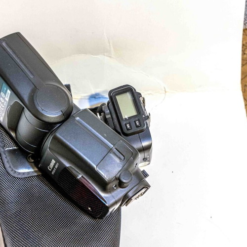 Canon 580 EX II flash used with Godox X1RC radio trigger