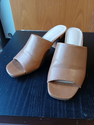 Voi & Noi women's mules used, camel, size 38