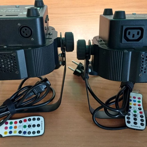 Stairville Quad Par Profile 5x8W RGBW LED spotlights set of 2 like new