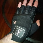 Fitness gloves used, size medium