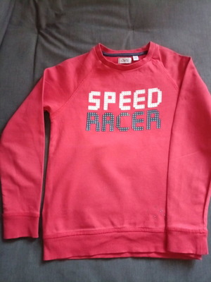 Ovs sweatshirt for boy 5 years like new, red