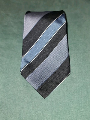 Canda vintage tie like new, polyester