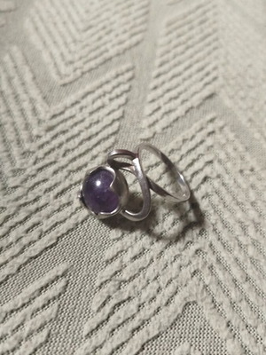 Silver 925 ring handmade with amethyst like new