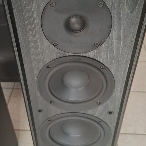 Jamo Classic 8 floorstanding speakers, 150-200W, 4 ohm