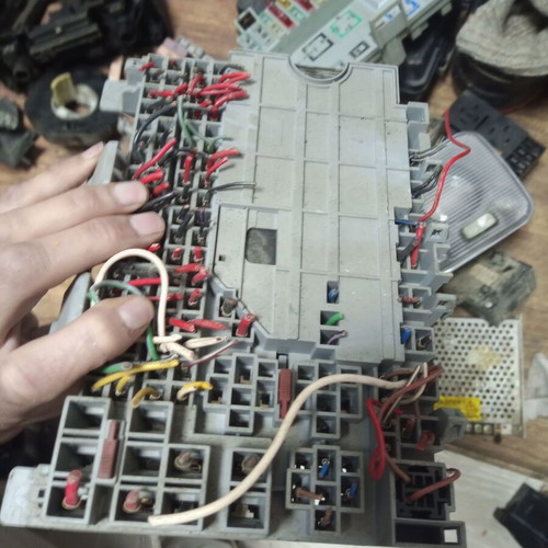 Fuse box for Opel Zafira A, Astra G used