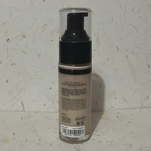 Dust+Cream Foundation Wake Up & Make Up 30ml used, shade 0.5C