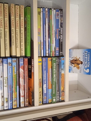 Children's DVDs used, pack of 60