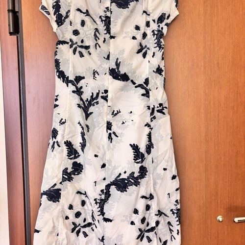 Christian Lacroix knee-length dress with puffed short sleeves white blue like new