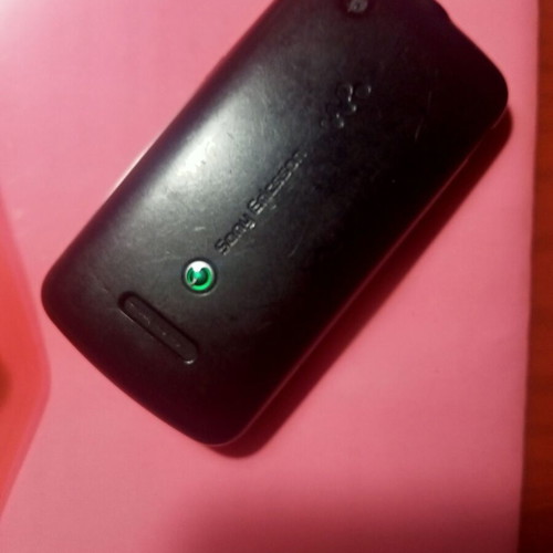 Sony Ericsson w100 Spiro Walkman used with second device gift