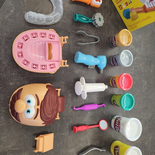 Play-Doh Dentist Set new, unused