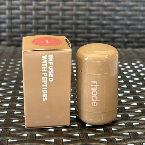 Rhode Pocket Blush Freckle new unused