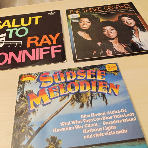 Set of 3 used vinyl records, The Three Degrees, Ray Conniff, Südsee Melodien