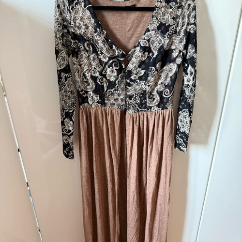 Nidodileda dress in very good condition, beige