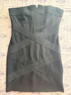 Must strapless black dress, size 4XL
