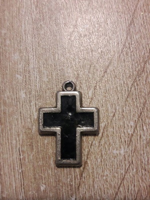 Double-sided cross used for chain