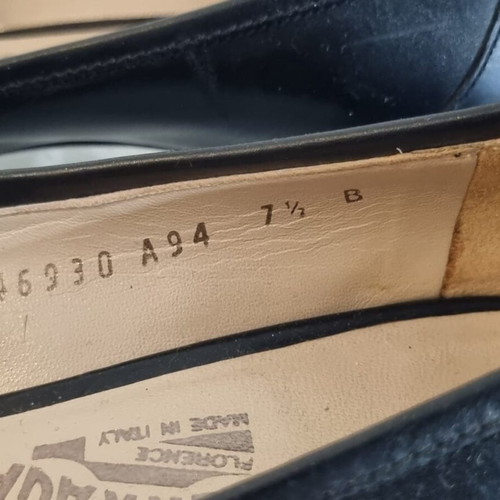 Salvatore Ferragamo shoes size 38.5 used, black pumps