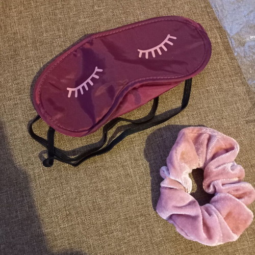 Sleep mask used with velvet fabric and elastic band