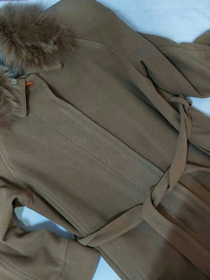 Wool coat XL camel with fur collar, warm, like new