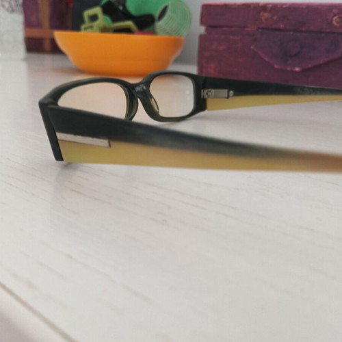 Children's prescription glasses