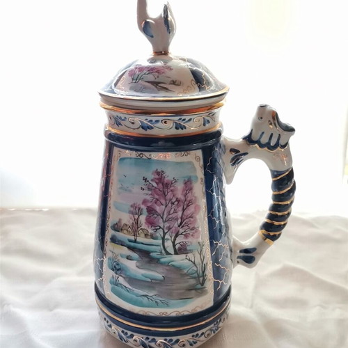 Gzhel porcelain with handpainting, like new, blue and gold