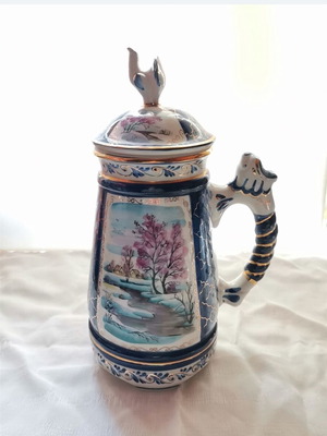Gzhel porcelain with handpainting, like new, blue and gold