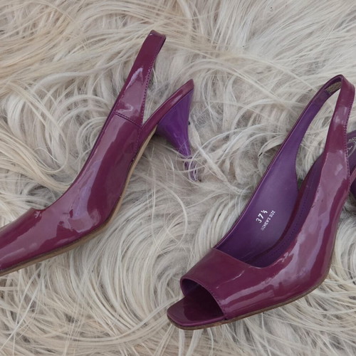 Tod's Patent Leather Peep Toe Slingback Pumps Used Purple