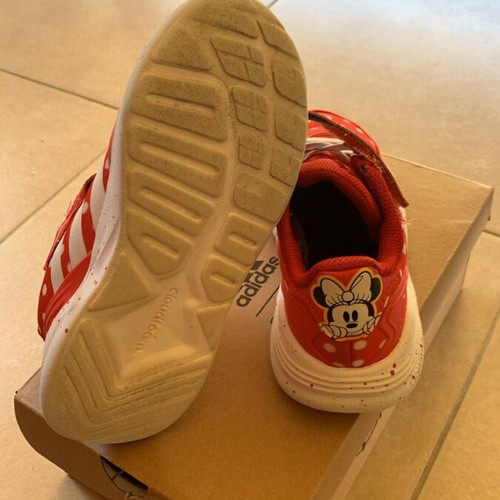 Adidas Minnie girl athletic shoes size 31 like new, red