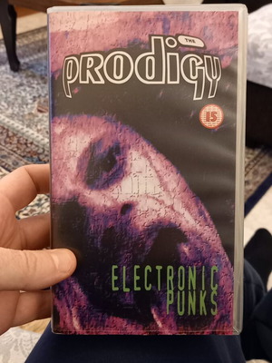 The Prodigy Electronic Punks VHS σαν καινούργιο, συλλεκτικό 90s μουσικό memorabilia