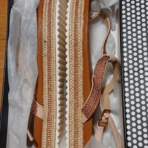 Fullah Sugah women's sandals new, size 37, beige and gold