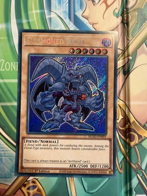 Summoned Skull V.1 Secret Rare Yu-Gi-Oh! Card new
