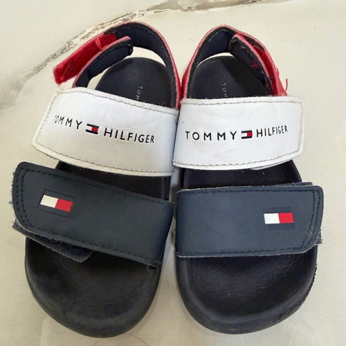 Tommy Hilfiger sandals size 26 for boys like new, white