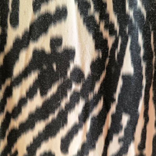 Namaste midi skirt like new, black and white