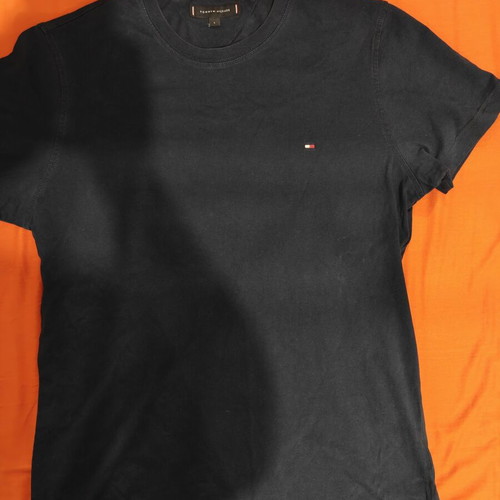 Tommy Hilfiger T-shirt black, like new, size M