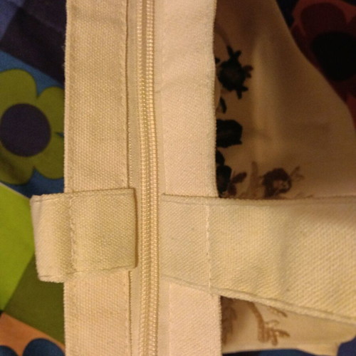 Linen shoulder bag new with machine embroidery applique