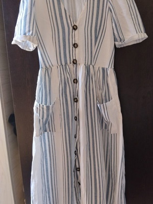 Zara linen striped dress white and blue XS like new with lining
